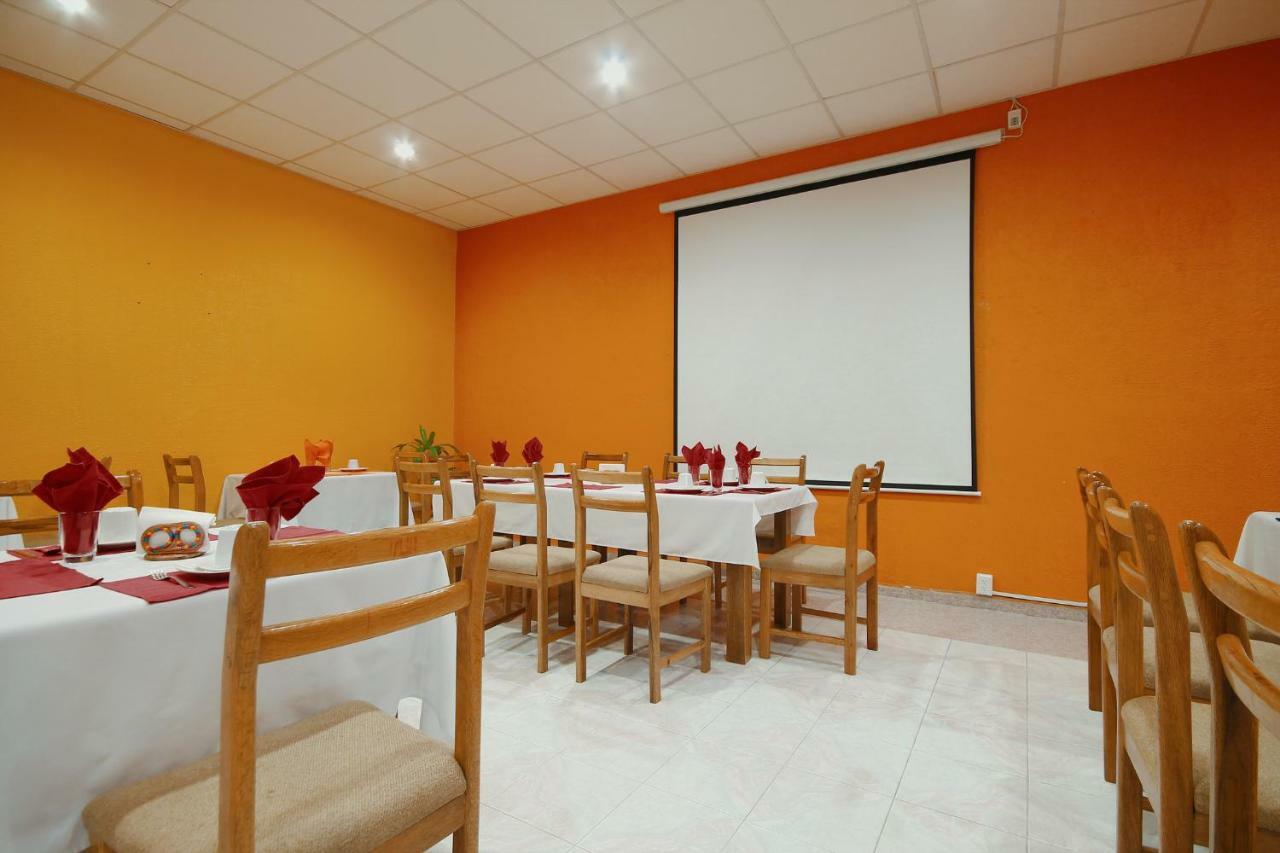 Hotel El Conquistador Monarca. Zitacuaro ภายนอก รูปภาพ