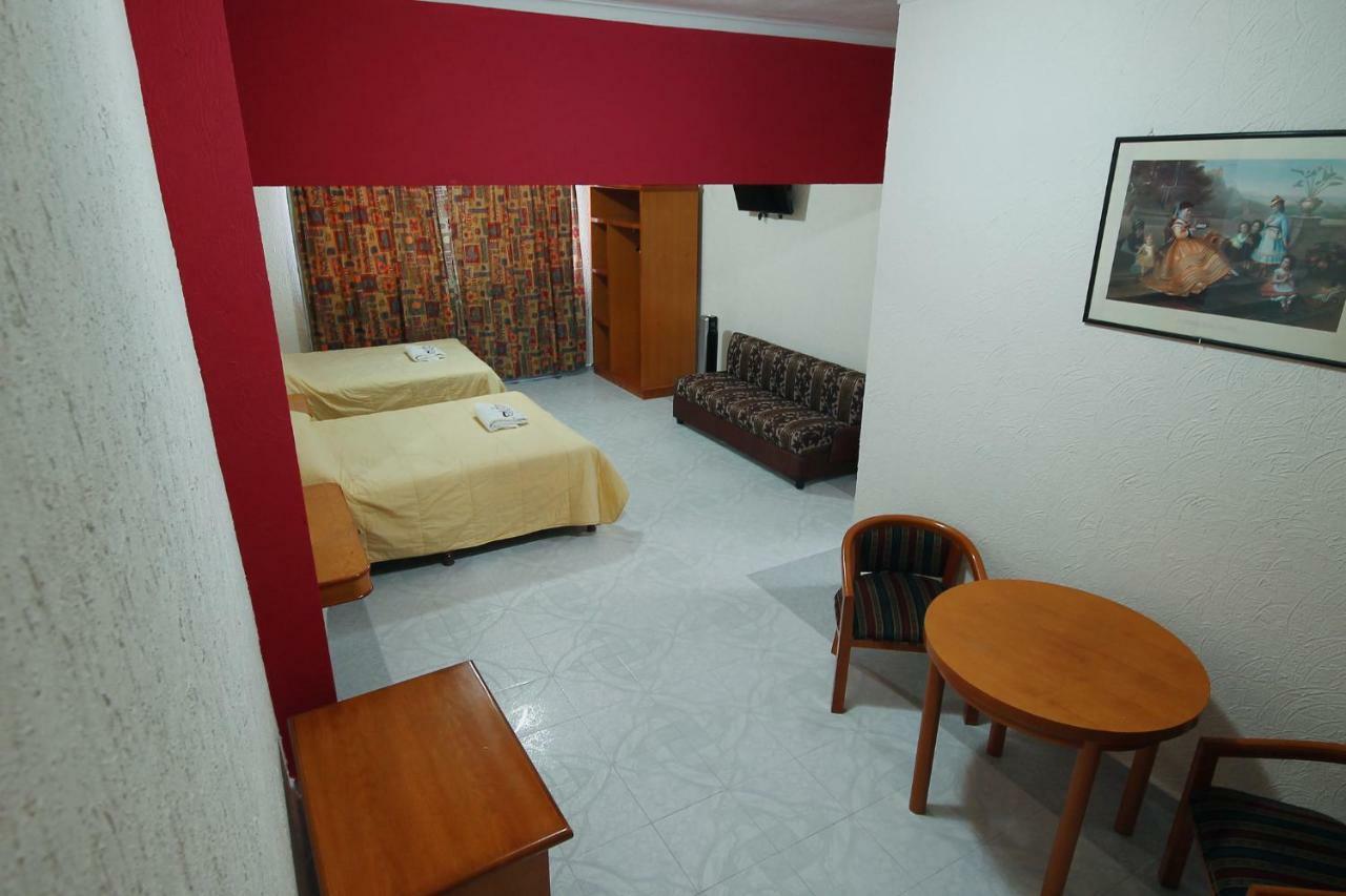 Hotel El Conquistador Monarca. Zitacuaro ภายนอก รูปภาพ