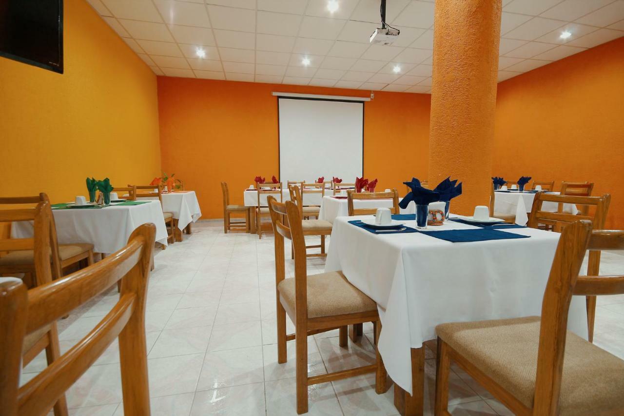 Hotel El Conquistador Monarca. Zitacuaro ภายนอก รูปภาพ