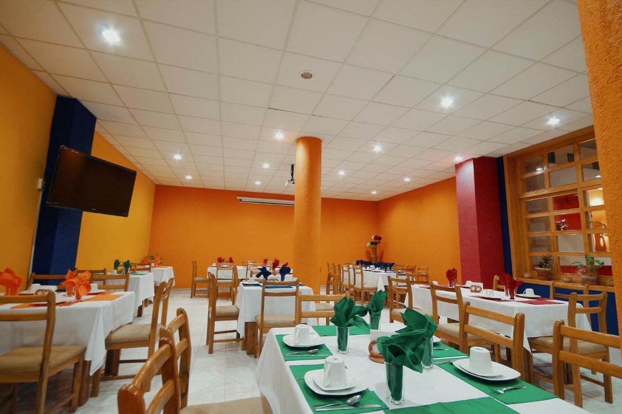 Hotel El Conquistador Monarca. Zitacuaro ภายนอก รูปภาพ